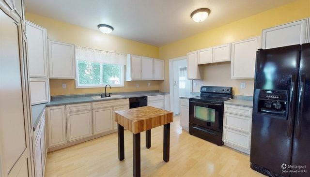 8611 S Wise Road, Shepherd, MI 48883