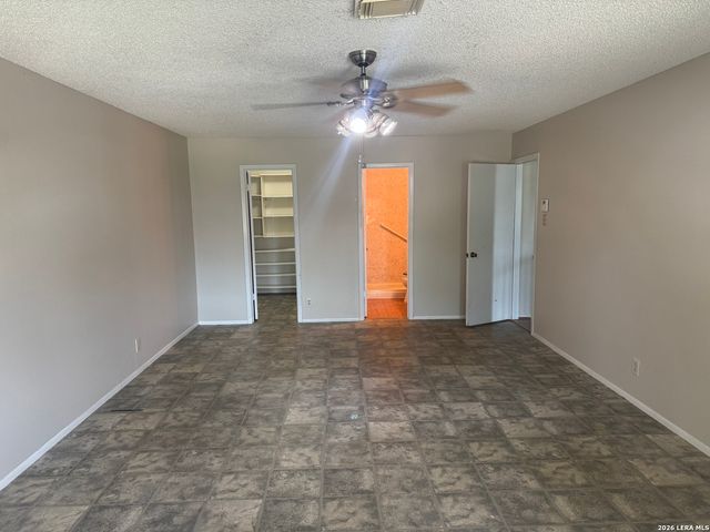7702 Chatsworth, San Antonio, TX 78250