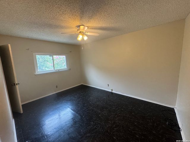 7702 Chatsworth, San Antonio, TX 78250