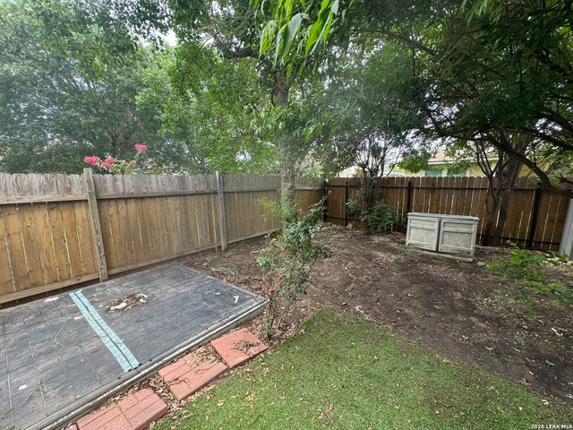 7702 Chatsworth, San Antonio, TX 78250
