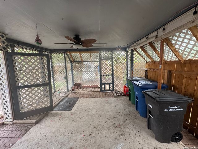 7702 Chatsworth, San Antonio, TX 78250