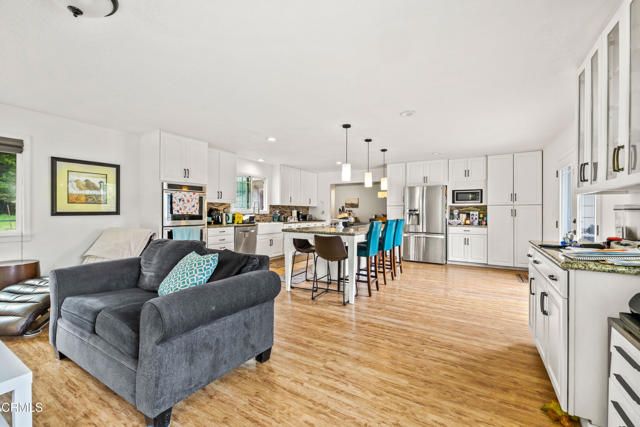 32350 Ellison Way, Fort Bragg, CA 95437