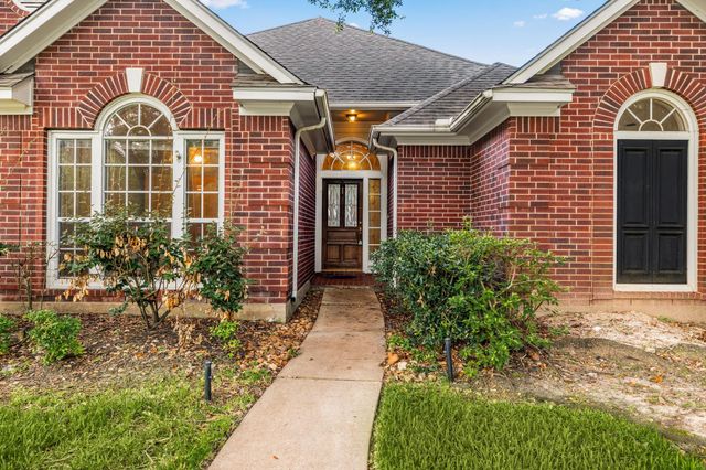 23111 Winding Knoll Drive, Katy, TX 77494