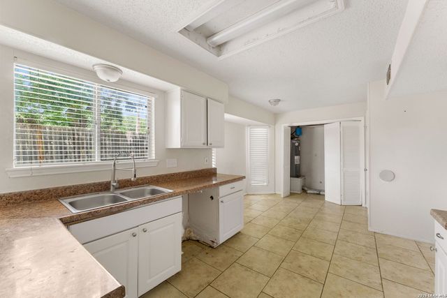 14934 Summer Susie, San Antonio, TX 78233