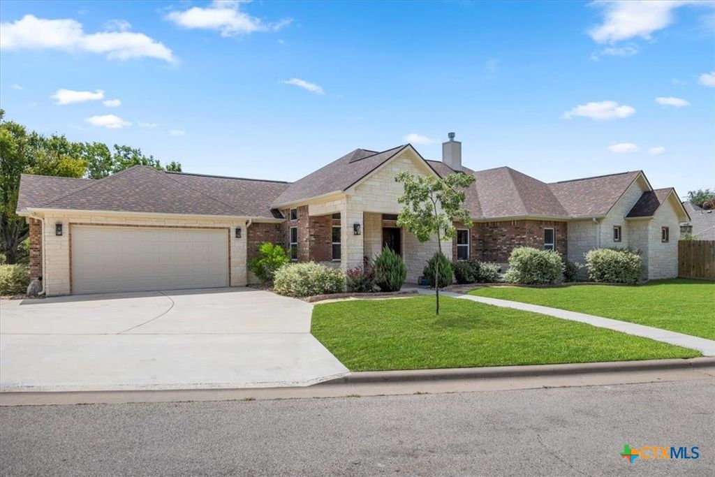 2315 Misty Morning Lane, Temple, TX 76502