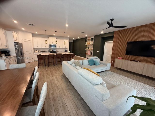 10503 SW Orana Dr, Port St. Lucie, FL 34987