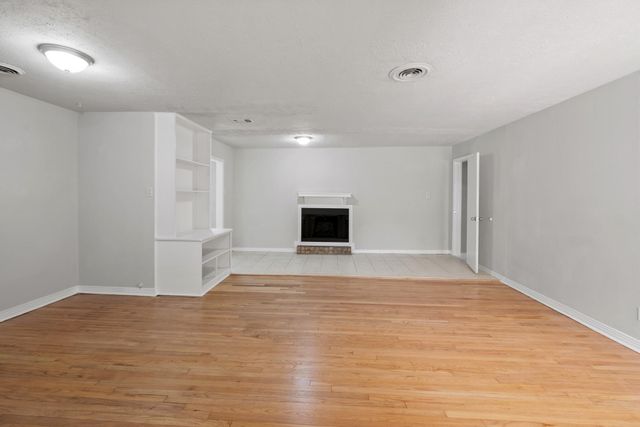 8410 Bob White Drive, Houston, TX 77074