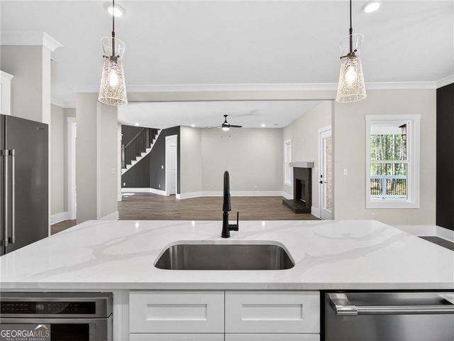 1091 Deer Trail, Bishop, GA 30621