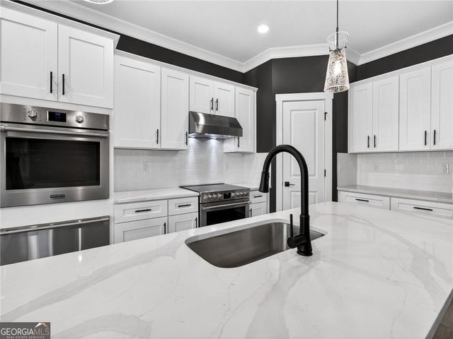 1091 Deer Trail, Bishop, GA 30621