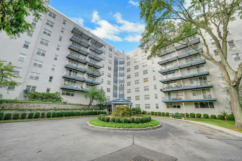 499 N Broadway 6B, White Plains, NY 10603 — exterior