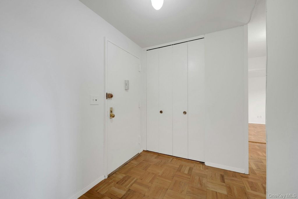 499 N Broadway 6B, White Plains, NY 10603 — photo 3
