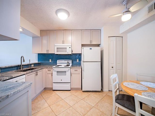 865 New Waterford DR S101, Naples, FL 34104