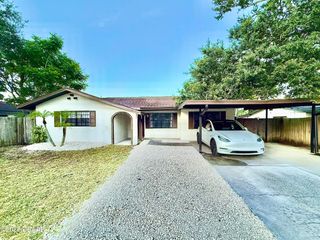 929 Derbyshire Road, Daytona Beach, FL 32117