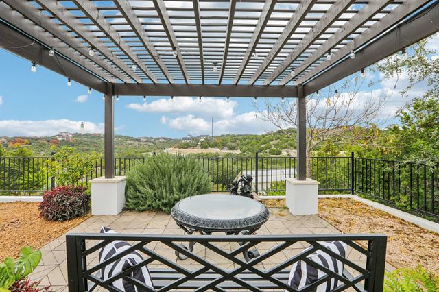 5005 McIntyre CIR, Austin, TX 78734