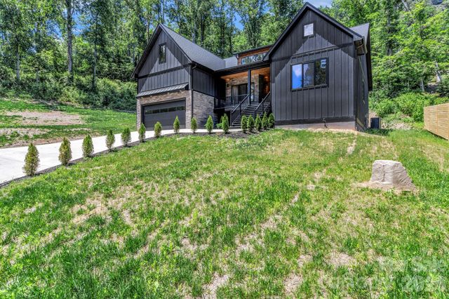 63 Winding Ridge Road, Fairview, NC 28730
