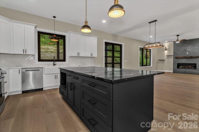 63 Winding Ridge Road, Fairview, NC 28730