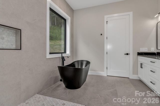 63 Winding Ridge Road, Fairview, NC 28730