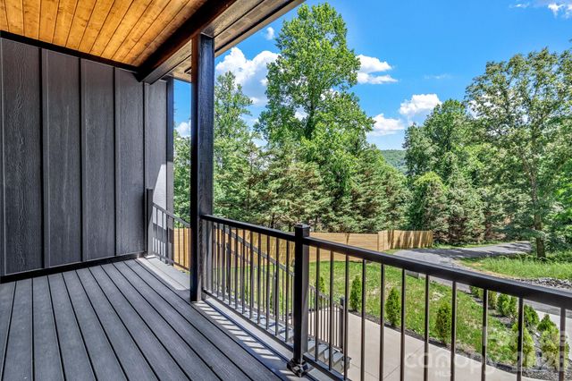 63 Winding Ridge Road, Fairview, NC 28730