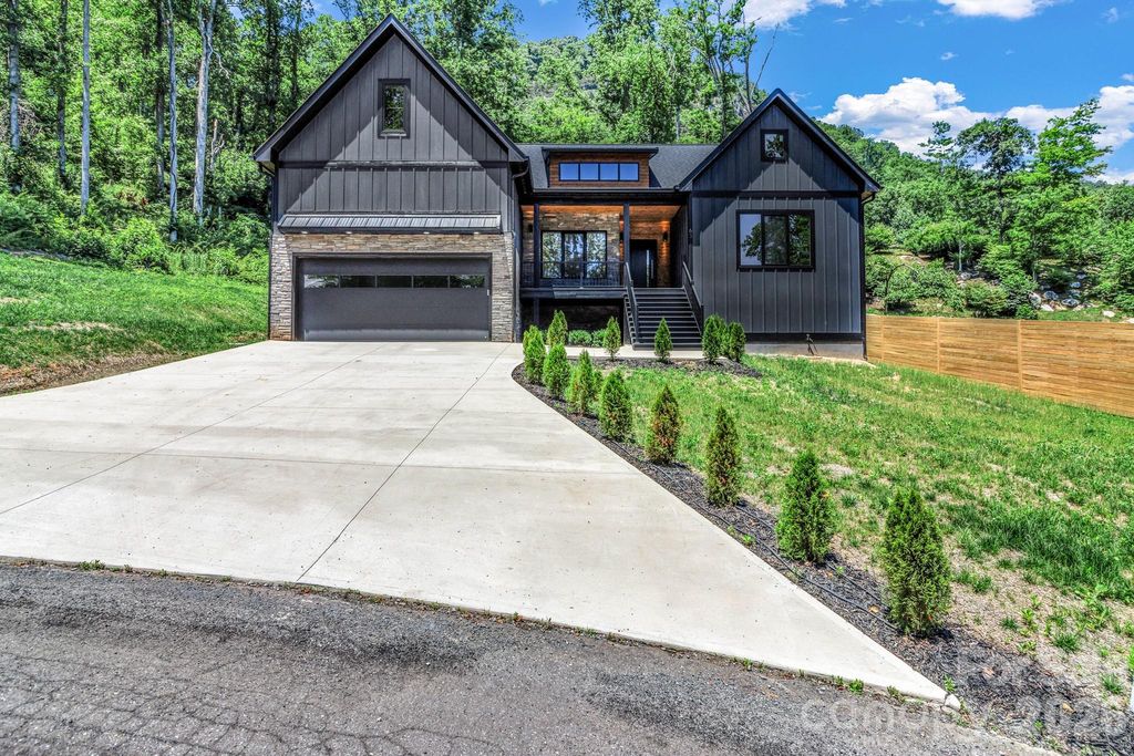 63 Winding Ridge Road, Fairview, NC 28730