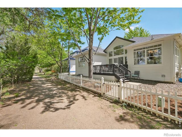 2105 Springs Place, Longmont, CO 80504