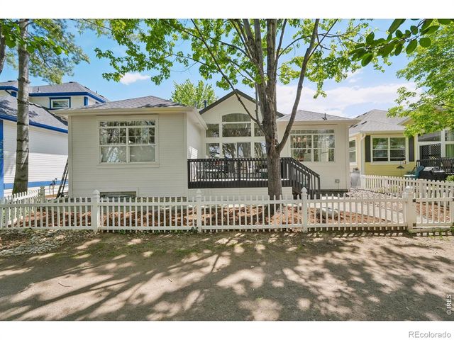 2105 Springs Place, Longmont, CO 80504
