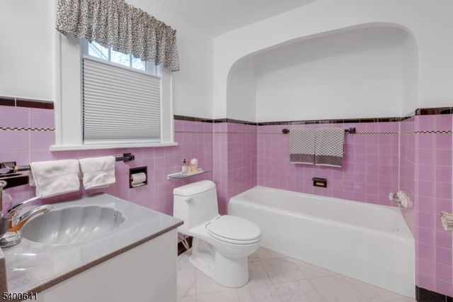 119 Garner Ave, Bloomfield Twp., NJ 07003