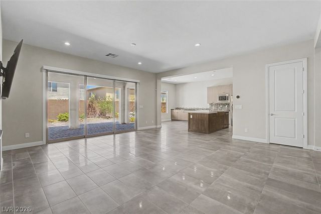 9868 Gemstone Sunset Avenue, Las Vegas, NV 89148