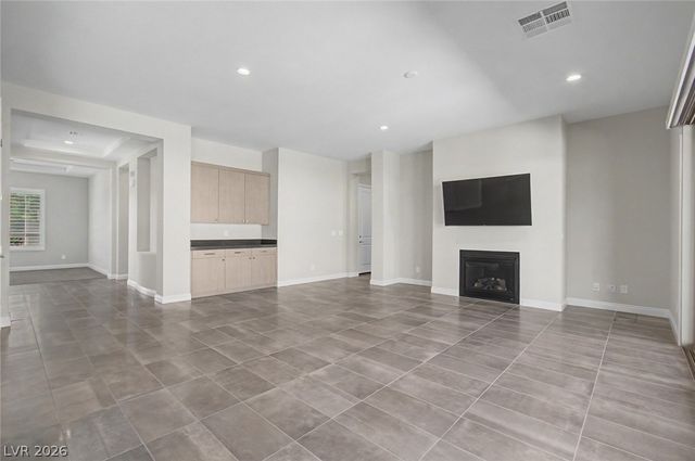9868 Gemstone Sunset Avenue, Las Vegas, NV 89148