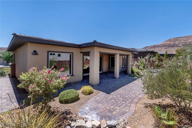9868 Gemstone Sunset Avenue, Las Vegas, NV 89148