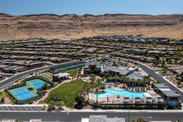 9868 Gemstone Sunset Avenue, Las Vegas, NV 89148