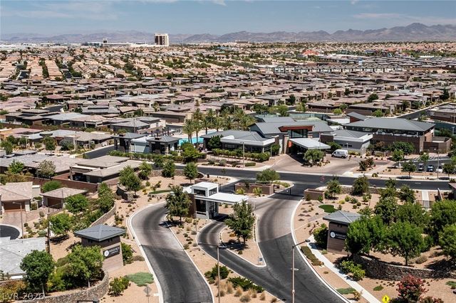 9868 Gemstone Sunset Avenue, Las Vegas, NV 89148