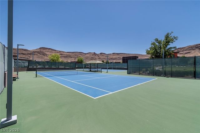 9868 Gemstone Sunset Avenue, Las Vegas, NV 89148