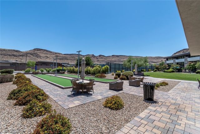 9868 Gemstone Sunset Avenue, Las Vegas, NV 89148