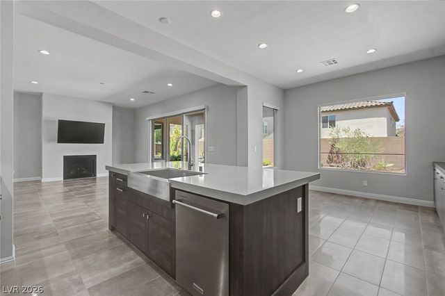 9868 Gemstone Sunset Avenue, Las Vegas, NV 89148