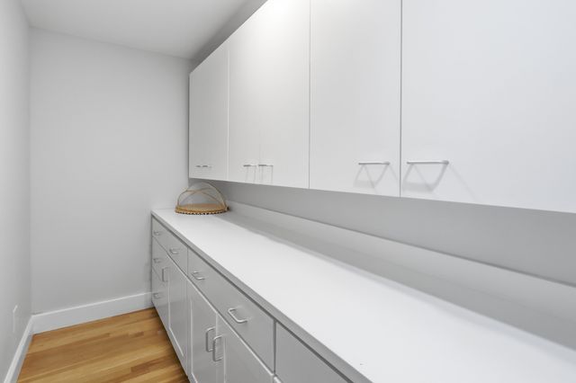 20 Cherokee Rd, Acton, MA 01720