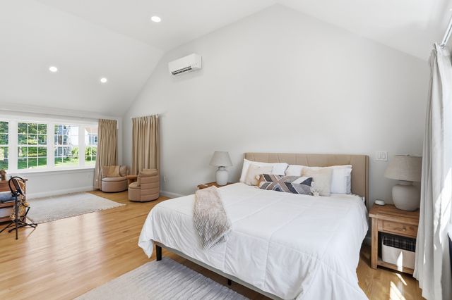 20 Cherokee Rd, Acton, MA 01720