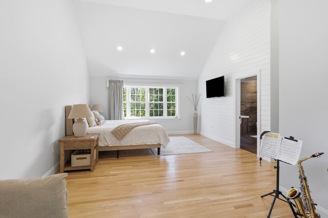 20 Cherokee Rd, Acton, MA 01720