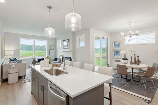 12439 Drayton Trail, Apple Valley, MN 55124