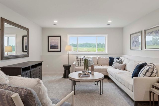 12439 Drayton Trail, Apple Valley, MN 55124