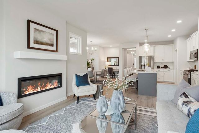 12439 Drayton Trail, Apple Valley, MN 55124