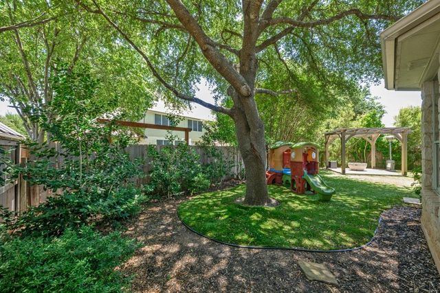 2602 Henley DR, Round Rock, TX 78681