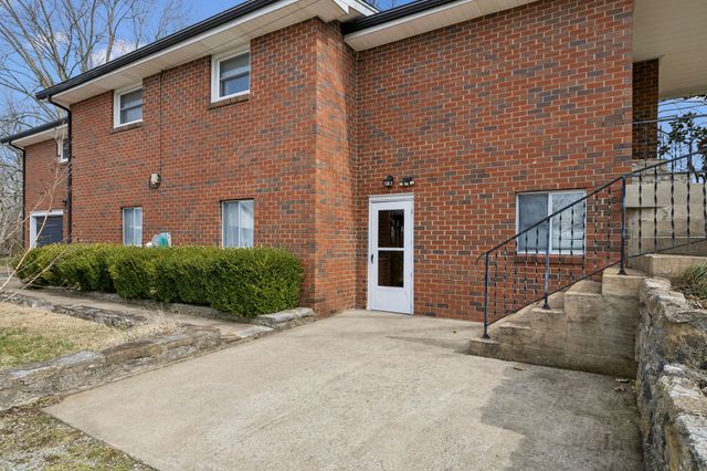 526 W Boiling Springs Rd, Portland, TN 37148