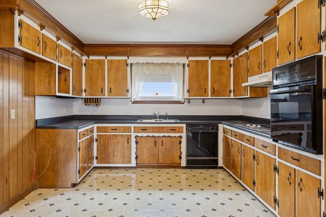 526 W Boiling Springs Rd, Portland, TN 37148