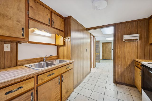 526 W Boiling Springs Rd, Portland, TN 37148