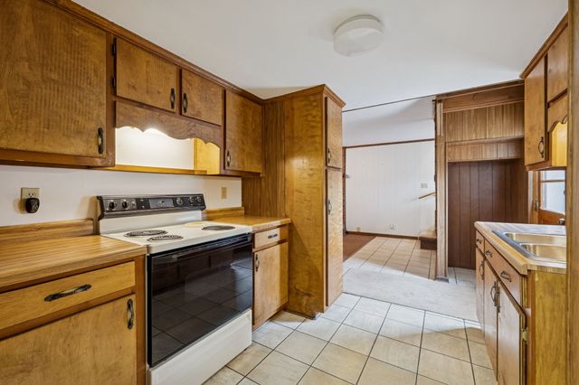 526 W Boiling Springs Rd, Portland, TN 37148