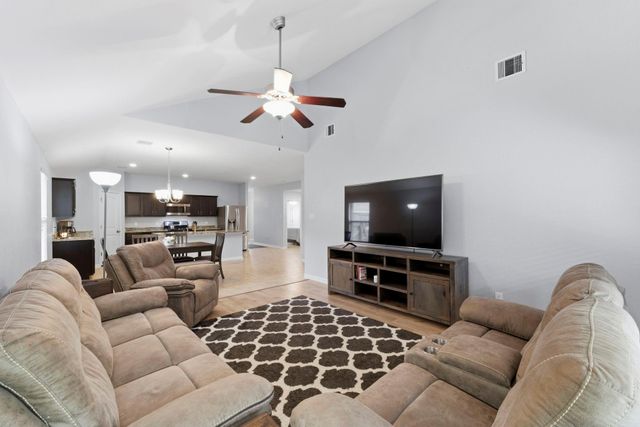 9407 Paloma Creek Drive, Tomball, TX 77375