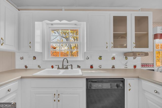 2207 Blacksnake Road, Mount Airy, GA 30563