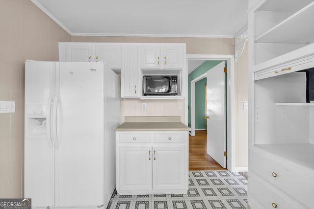 2207 Blacksnake Road, Mount Airy, GA 30563