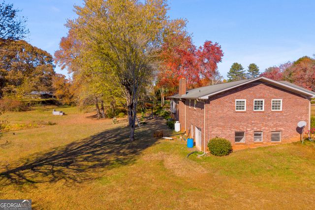 2207 Blacksnake Road, Mount Airy, GA 30563
