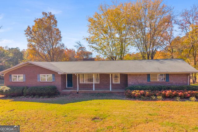 2207 Blacksnake Road, Mount Airy, GA 30563